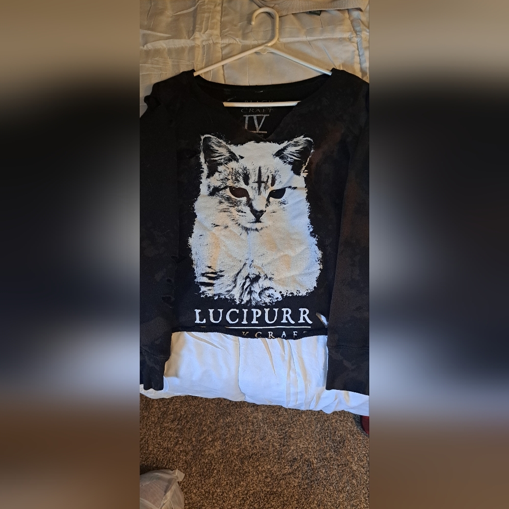 Distressed bleached crew neck